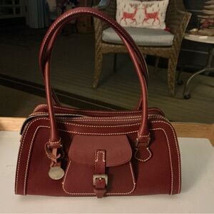 Gorgeous Vintage NWOT Dooney & Bourke Elegant Red/Maroon/Wine Leather Handbag